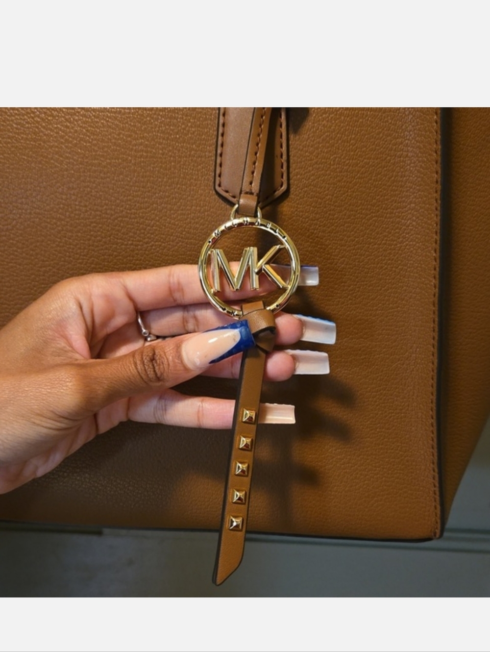 MICHAEL Michael Kors Kris Brown Large Leather Tote with Gold Hardware & Dustbag - Picture 5 of 7